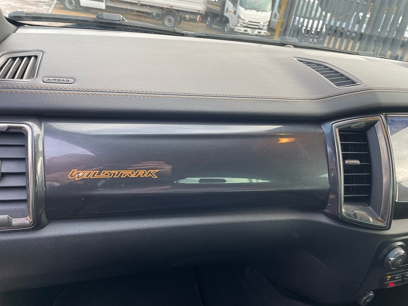 Ford 2.0 EcoBlue Wildtrak Pickup Double Cab 4dr Diesel Auto 4WD Euro 6 (s/s) (213 ps)