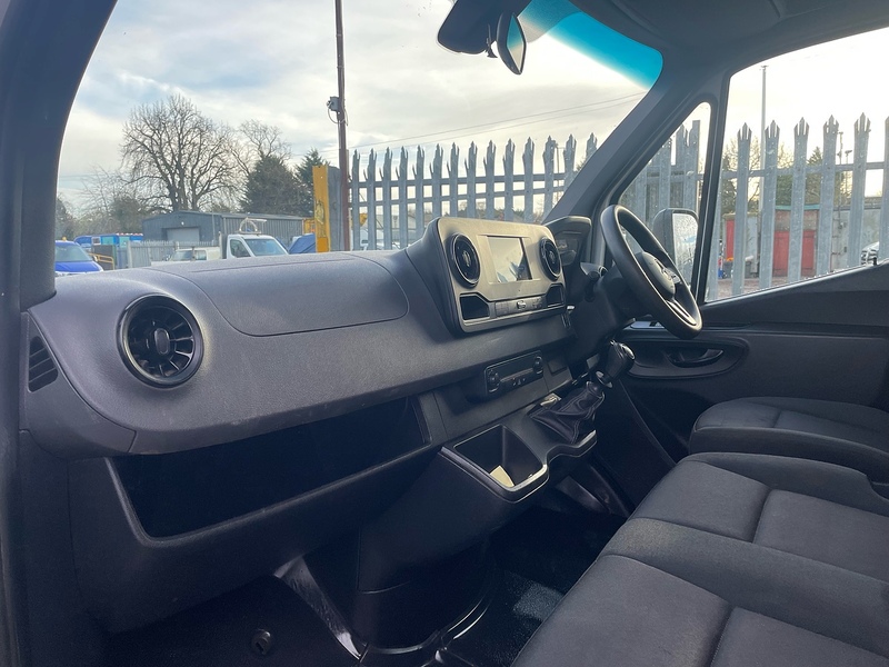 Mercedes-Benz 315 2.0 CDI Progressive L3 LWB 14ft DROPSIDE