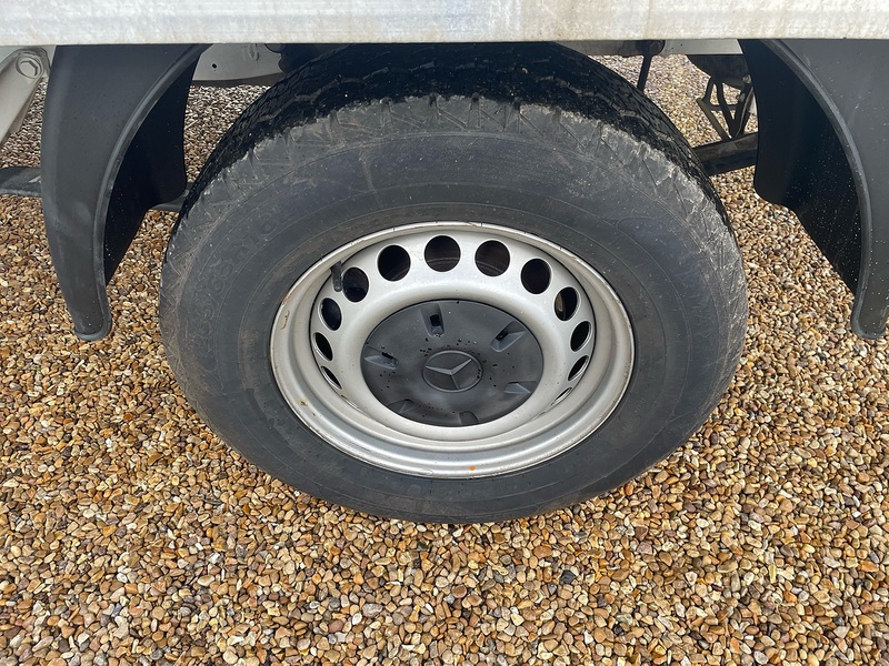 Mercedes-Benz 315 2.0 CDI Progressive L3 LWB 14ft DROPSIDE