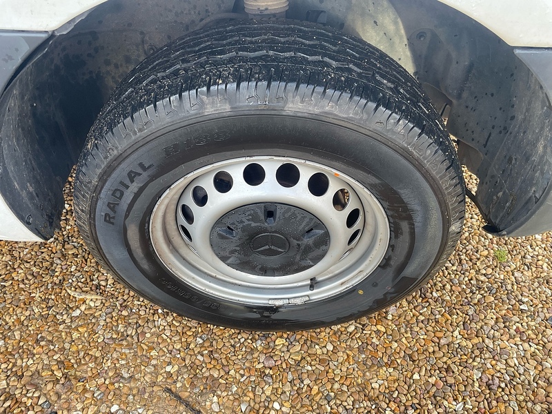 Mercedes-Benz 315 2.0 CDI Progressive L3 LWB 14ft DROPSIDE