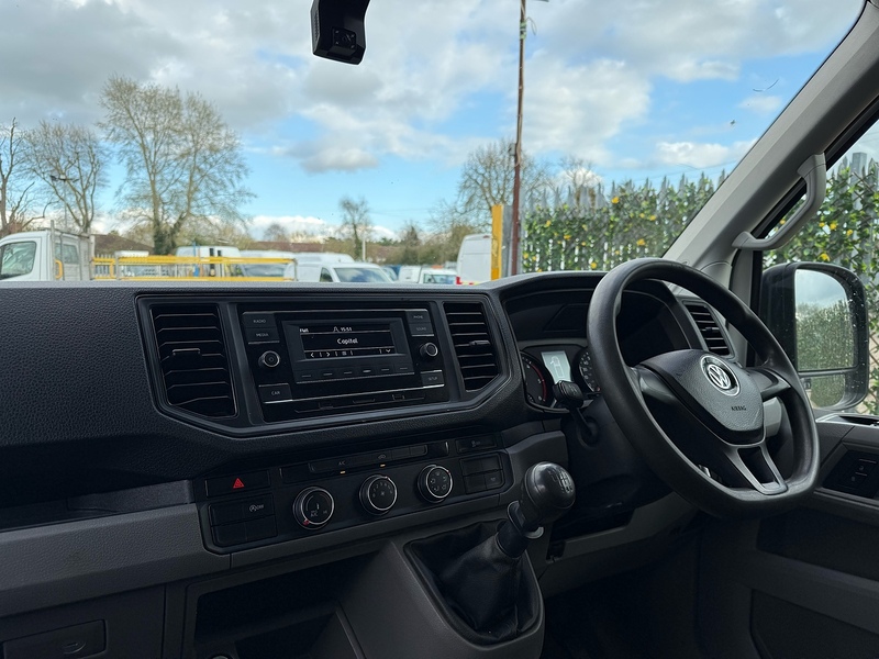 Volkswagen 2.0 TDI CR35 Startline L3 LWB DROPSIDE - WHITE