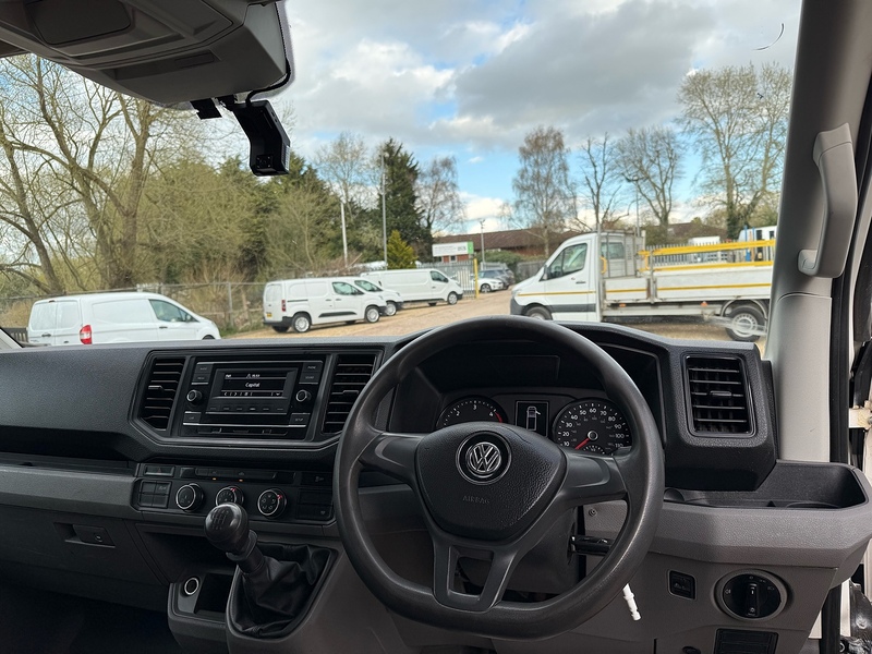 Volkswagen 2.0 TDI CR35 Startline L3 LWB DROPSIDE - WHITE