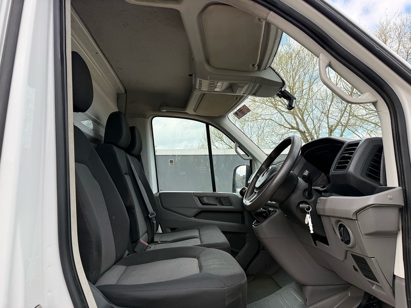Volkswagen 2.0 TDI CR35 Startline L3 LWB DROPSIDE - WHITE