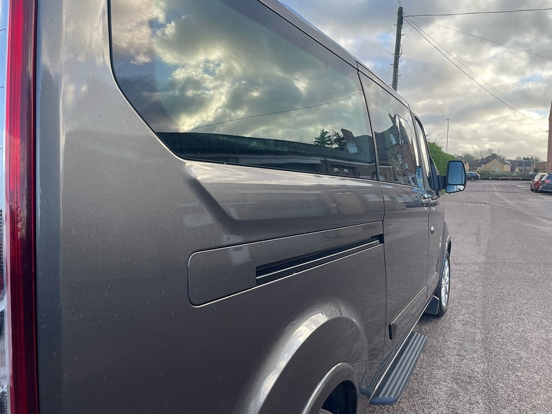 Ford 320 2.0 EcoBlue MHEV Titanium 9 SEAT MPV MINIBUS