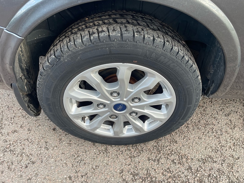 Ford 320 2.0 EcoBlue MHEV Titanium 9 SEAT MPV MINIBUS