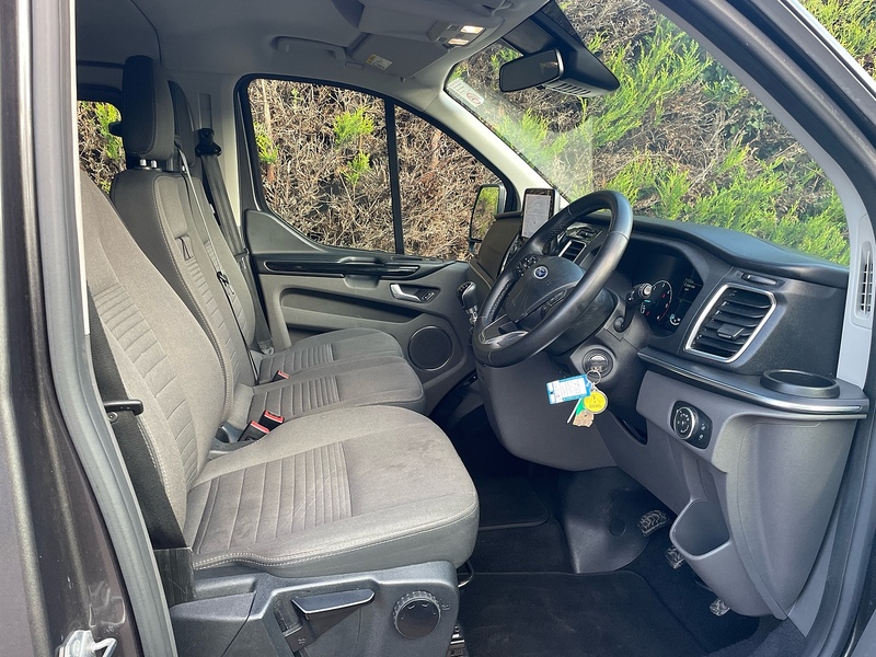 Ford 320 2.0 EcoBlue MHEV Titanium 9 SEAT MPV MINIBUS