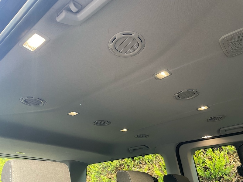 Ford 320 2.0 EcoBlue MHEV Titanium 9 SEAT MPV MINIBUS