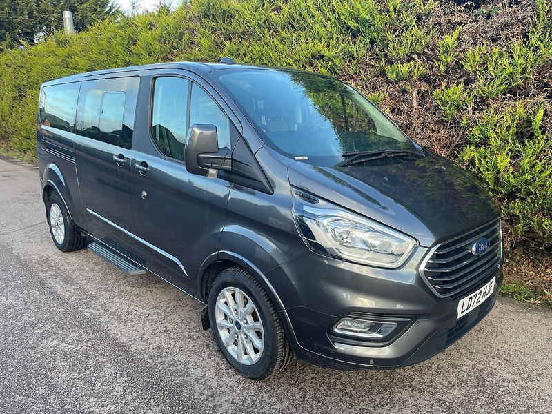 Ford 320 2.0 EcoBlue MHEV Titanium 9 SEAT MPV MINIBUS