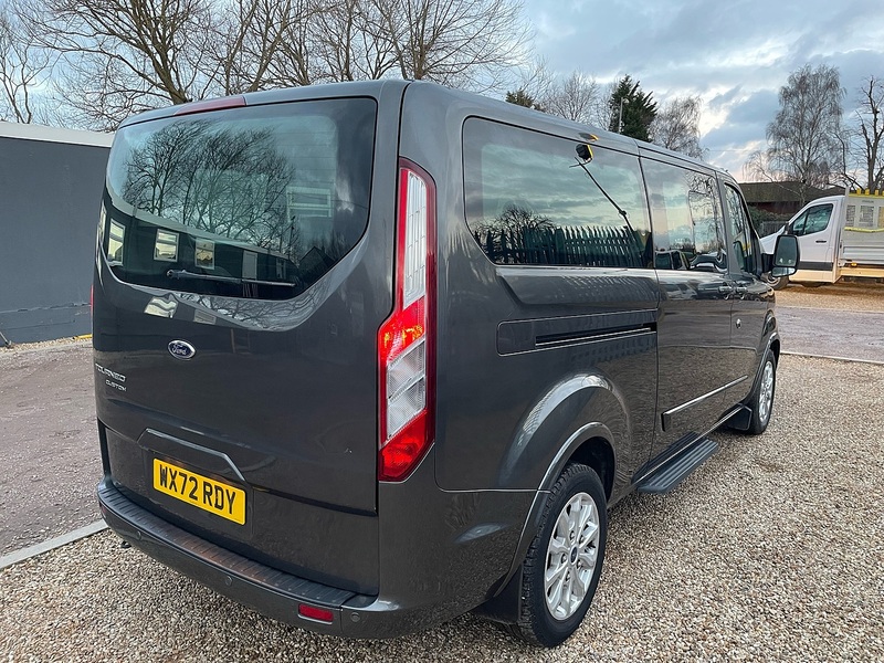 Ford 2.0 320 EcoBlue Titanium Minibus Double Cab 5dr Diesel Auto L2 Euro 6 (s/s) (130 ps)