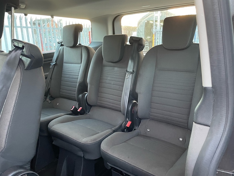 Ford 320 2.0 EcoBlue MHEV Titanium 9 SEAT MPV LWB MINIBUS