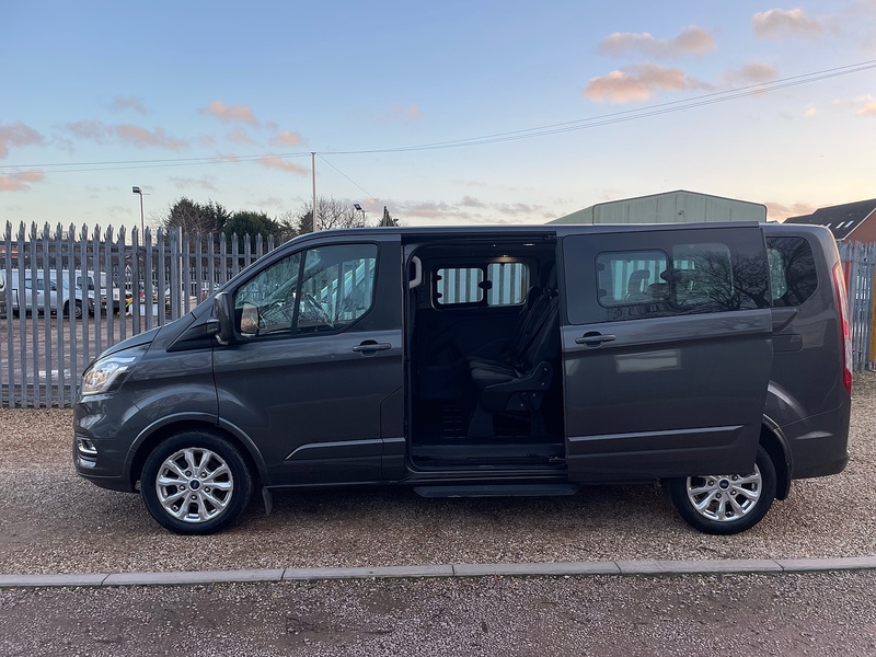 Ford 320 2.0 EcoBlue MHEV Titanium 9 SEAT MPV LWB MINIBUS