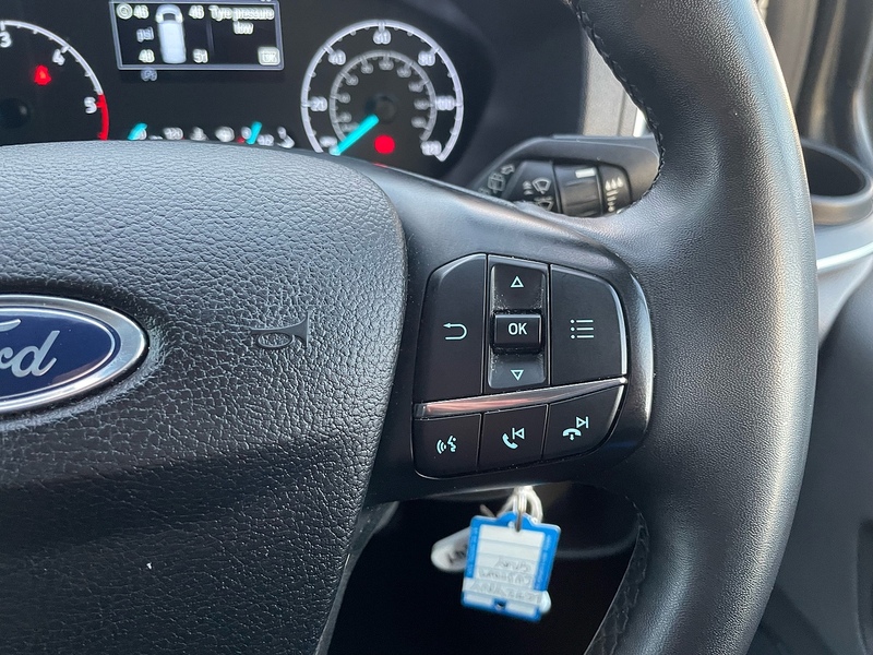 Ford 320 2.0 EcoBlue MHEV Titanium 9 SEAT MPV LWB MINIBUS