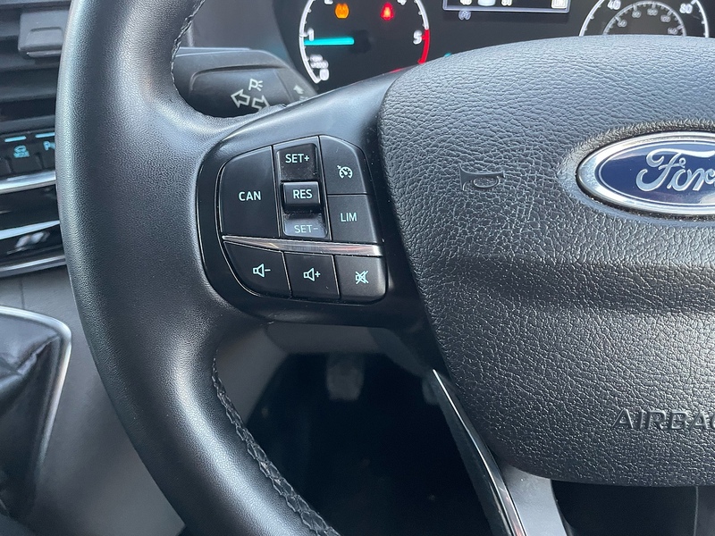 Ford 320 2.0 EcoBlue MHEV Titanium 9 SEAT MPV LWB MINIBUS