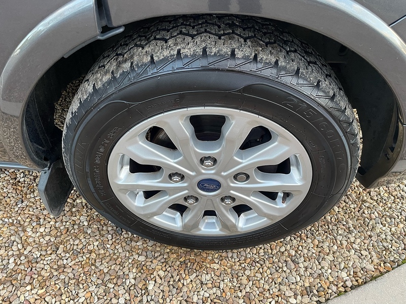 Ford 320 2.0 EcoBlue MHEV Titanium 9 SEAT MPV LWB MINIBUS