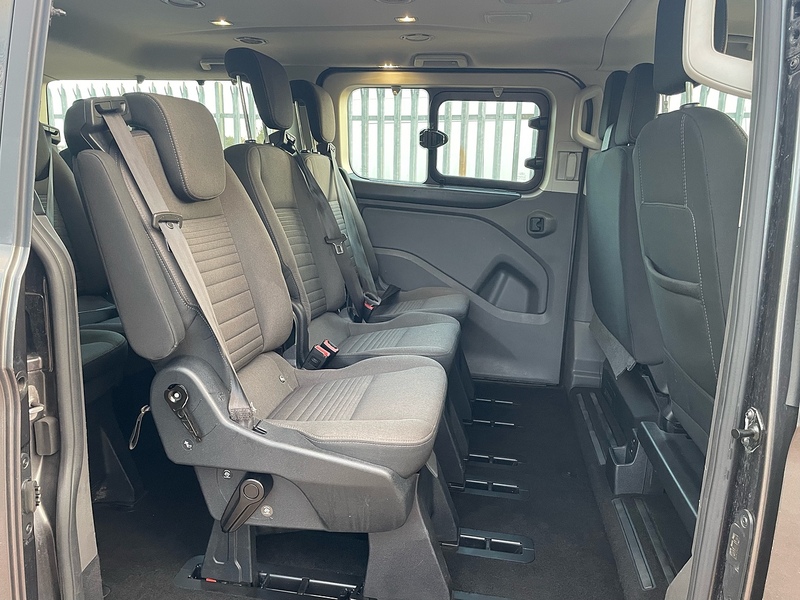 Ford 320 2.0 EcoBlue MHEV Titanium 9 SEAT MPV LWB MINIBUS