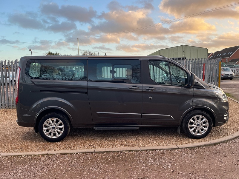 Ford 320 2.0 EcoBlue MHEV Titanium 9 SEAT MPV LWB MINIBUS