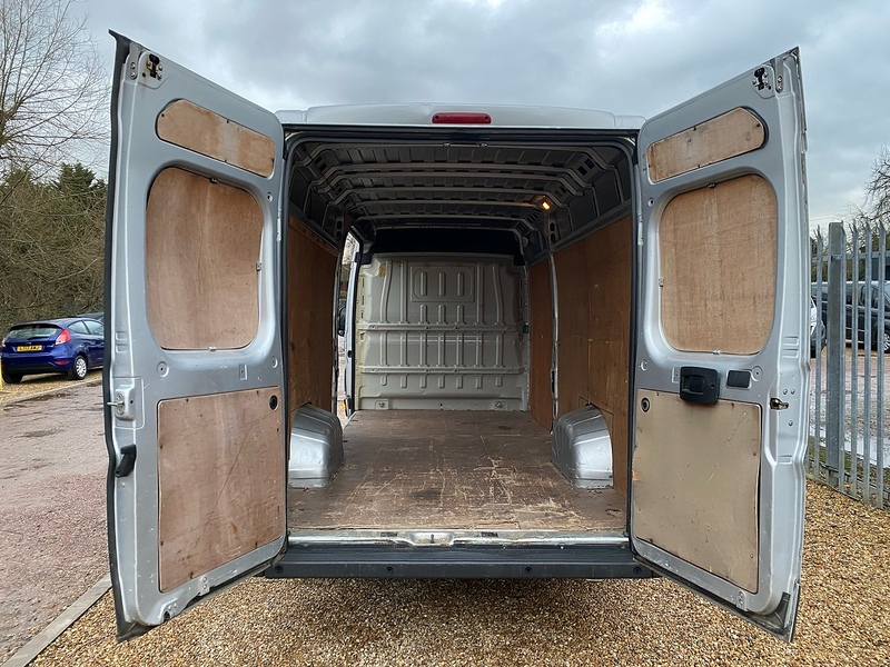 Peugeot 2.0 BlueHDI 435 Professional L4 H2 XLWB PANEL VAN