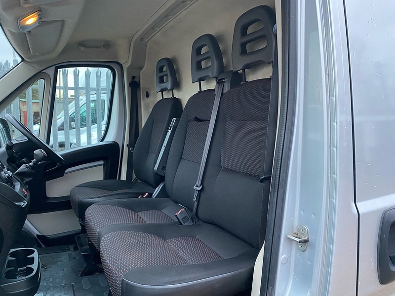 Peugeot 2.0 BlueHDI 435 Professional L4 H2 XLWB PANEL VAN