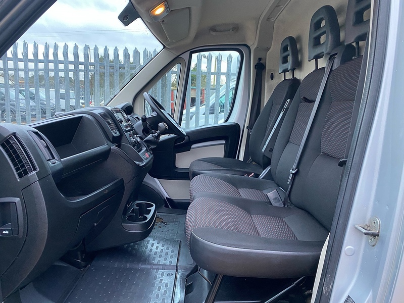 Peugeot 2.0 BlueHDI 435 Professional L4 H2 XLWB PANEL VAN