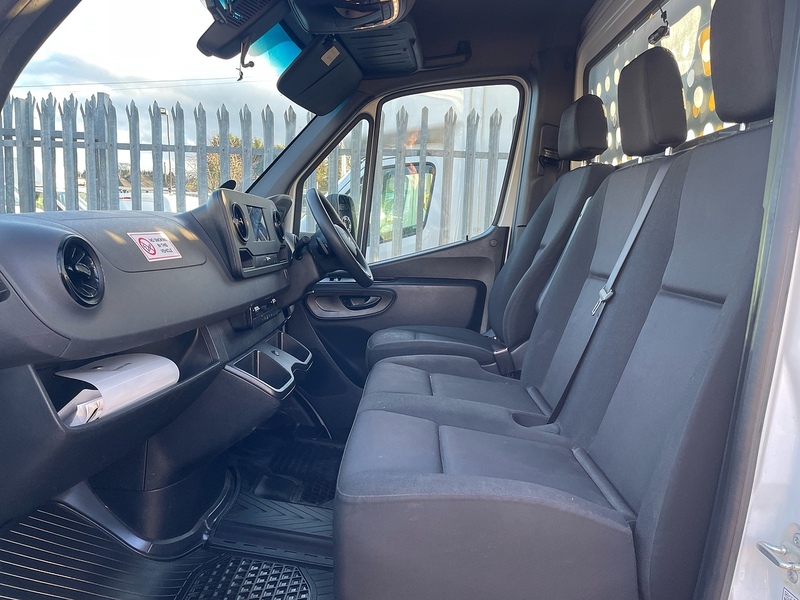 Mercedes-Benz 315 2.0 CDI Progressive L3 LWB 14FT DROPSIDE - WHITE