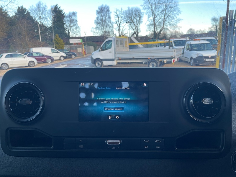 Mercedes-Benz 315 2.0 CDI Progressive L3 LWB 14FT DROPSIDE - WHITE