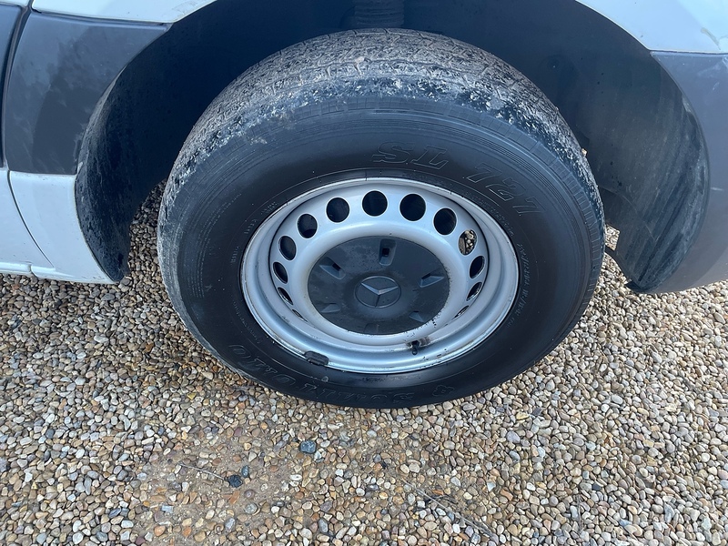 Mercedes-Benz 315 2.0 CDI Progressive L3 LWB 14FT DROPSIDE - WHITE