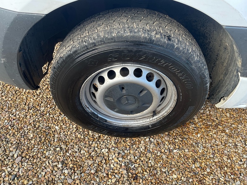 Mercedes-Benz 315 2.0 CDI Progressive L3 LWB 14FT DROPSIDE - WHITE