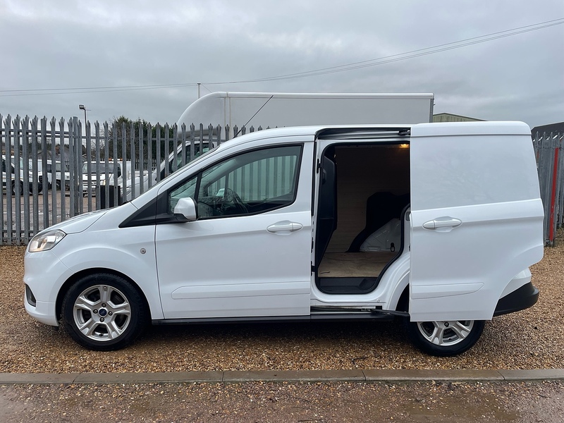 Ford 1.5 TDCi Limited L1 H1 SWB PANEL VAN - WHITE