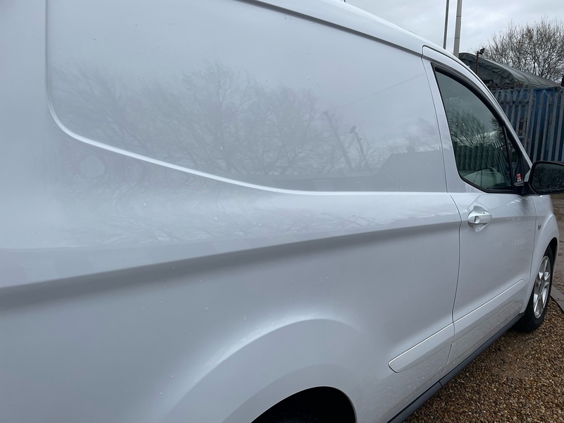 Ford 1.5 TDCi Limited L1 H1 SWB PANEL VAN - WHITE