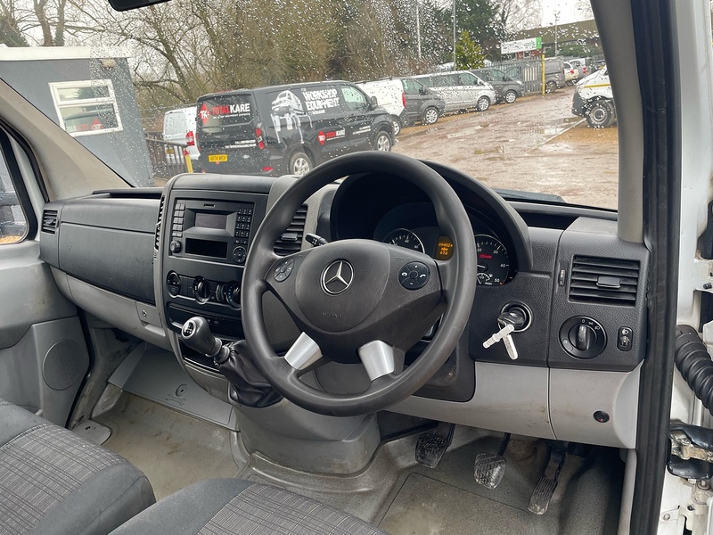 Mercedes-Benz 314 2.1 CDI L3 LWB DROPSIDE - WHITE