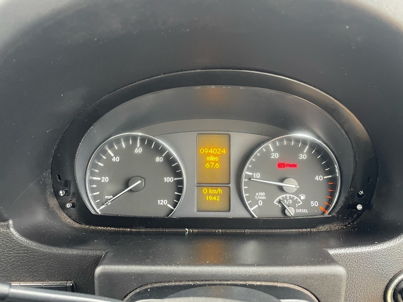 Mercedes-Benz 314 2.1 CDI L3 LWB DROPSIDE - WHITE