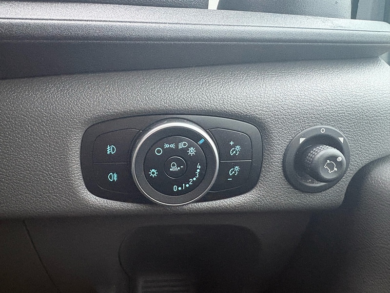 Ford 460 2.0 EcoBlue Leader L4 XLWB 17 SEATER MINIBUS - WHITE