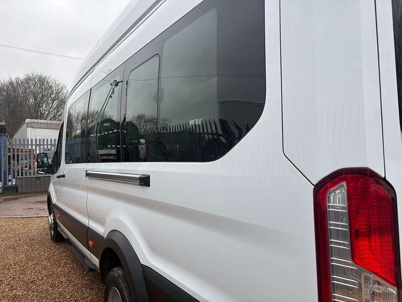Ford 460 2.0 EcoBlue Leader L4 XLWB 17 SEATER MINIBUS - WHITE