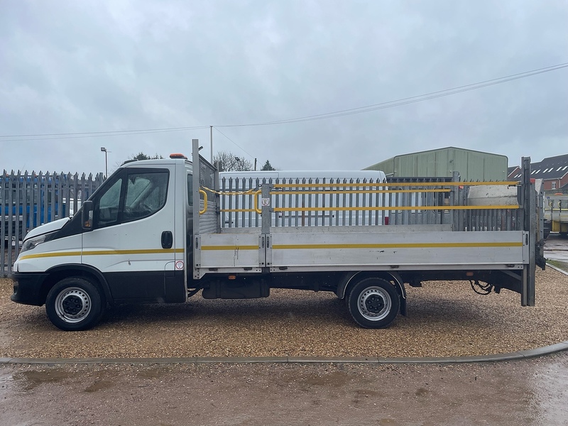 Iveco D HPI 14V 35S 3450 2.3 L3 LWB DROPSIDE TAIL LIFT - WHITE