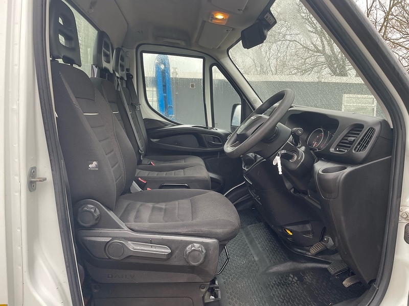 Iveco D HPI 14V 35S 3450 2.3 L3 LWB DROPSIDE TAIL LIFT - WHITE