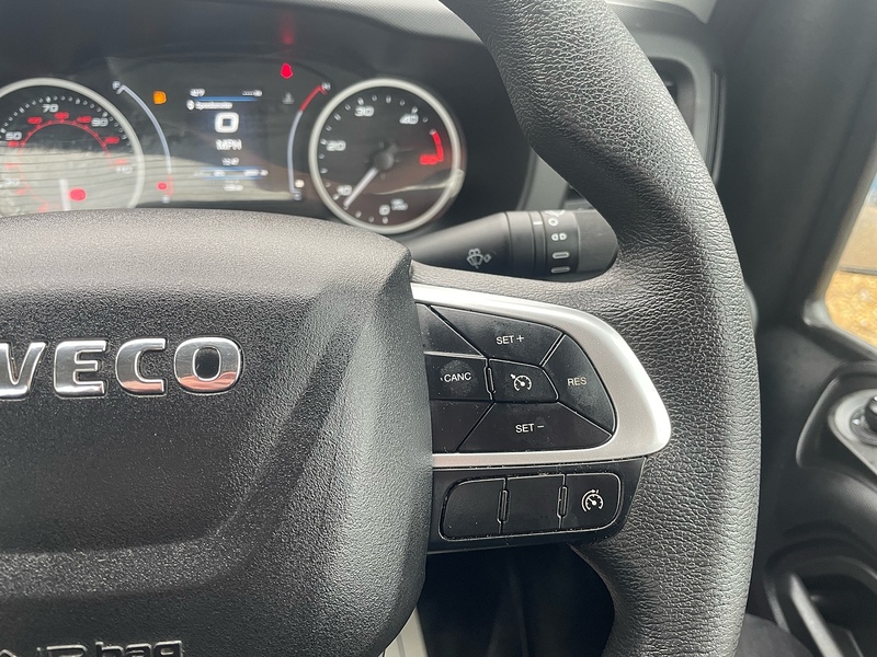 Iveco D HPI 14V 35S 3450 2.3 L3 LWB DROPSIDE TAIL LIFT - WHITE