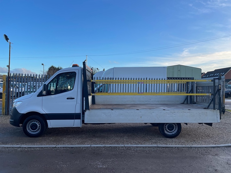 Mercedes-Benz 315 2.0 CDI Progressive L3 LWB DROPSIDE TAIL LIFT - WHITE