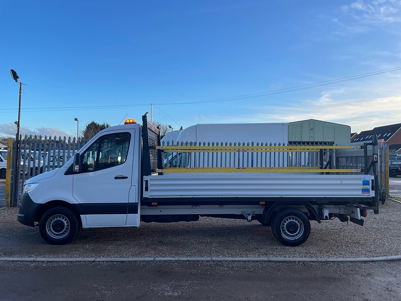 Mercedes-Benz 315 2.0 CDI Progressive L3 LWB DROPSIDE TAIL LIFT - WHITE