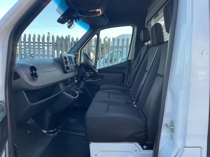 Mercedes-Benz 315 2.0 CDI Progressive L3 LWB DROPSIDE TAIL LIFT - WHITE