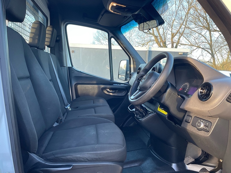 Mercedes-Benz 315 2.0 CDI Progressive L3 LWB DROPSIDE TAIL LIFT - WHITE