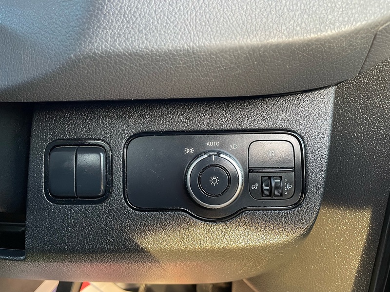 Mercedes-Benz 315 2.0 CDI Progressive L3 LWB DROPSIDE TAIL LIFT - WHITE