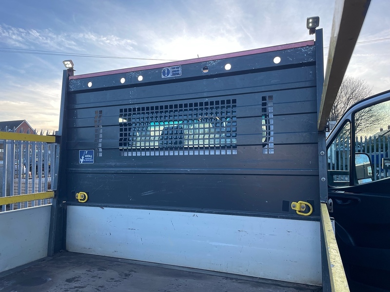 Mercedes-Benz 315 2.0 CDI Progressive L3 LWB DROPSIDE TAIL LIFT - WHITE