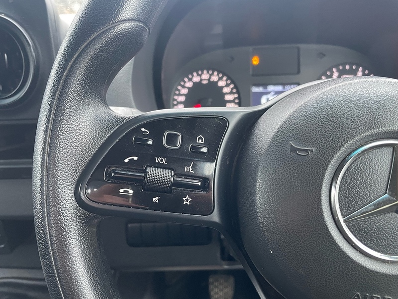 Mercedes-Benz 315 2.0 CDI Progressive L3 LWB DROPSIDE - WHITE