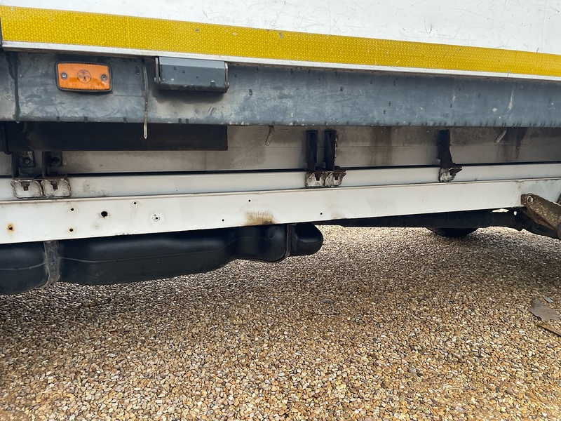 Mercedes-Benz 315 2.0 CDI Progressive L3 LWB DROPSIDE - WHITE