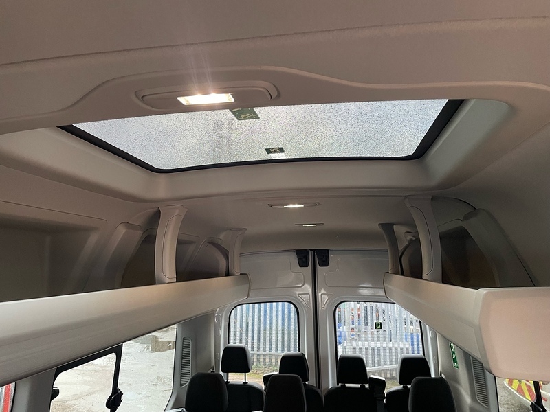 Ford 460 2.0 EcoBlue Leader L4 XLWB 17 SEATER MINIBUS - WHITE