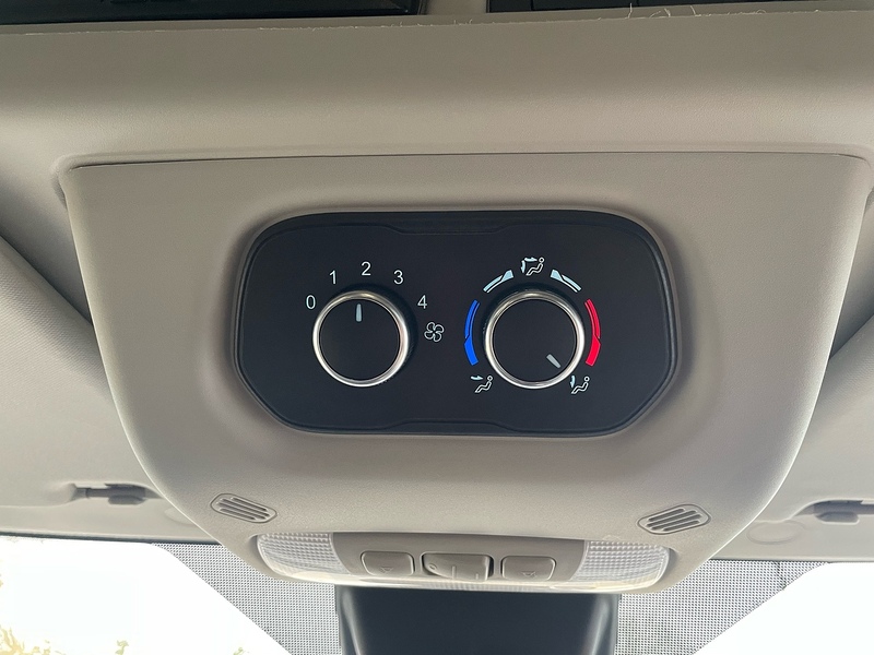 Ford 460 2.0 EcoBlue Leader L4 XLWB 17 SEATER MINIBUS - WHITE