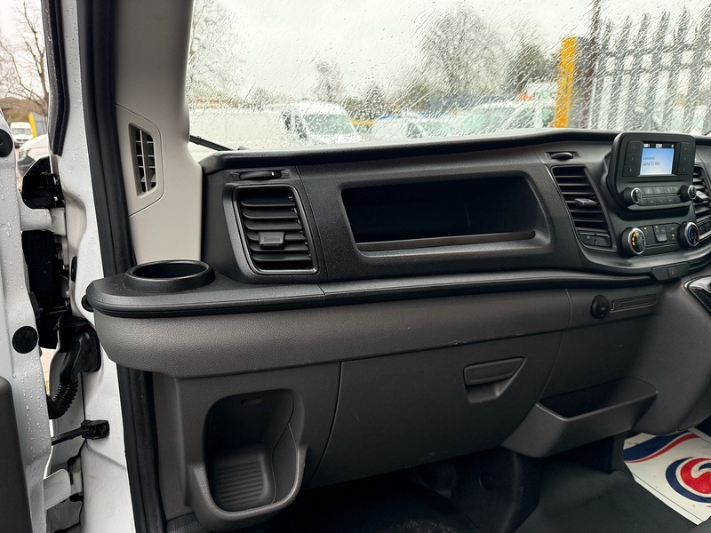 Ford 350 2.0 EcoBlue Leader L4 LWB LUTON VAN - TAIL LIFT