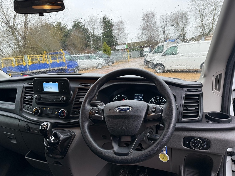Ford 350 2.0 EcoBlue Leader L4 LWB LUTON VAN - TAIL LIFT