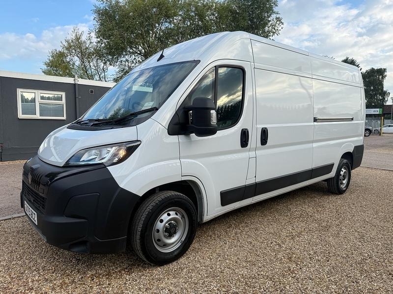 Peugeot 2.2 Blue HDi 335 Professional L3 H2 LWB PANEL VAN 2.2 5dr Panel Van Manual Diesel