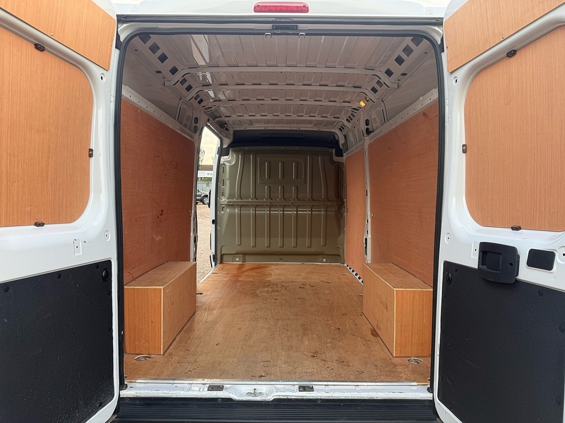 Peugeot 2.2 Blue HDi 335 Professional L3 H2 LWB PANEL VAN 2.2 5dr Panel Van Manual Diesel